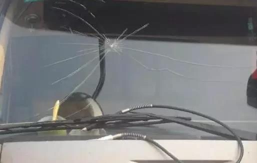汽車(chē)玻璃 汽車(chē)玻璃